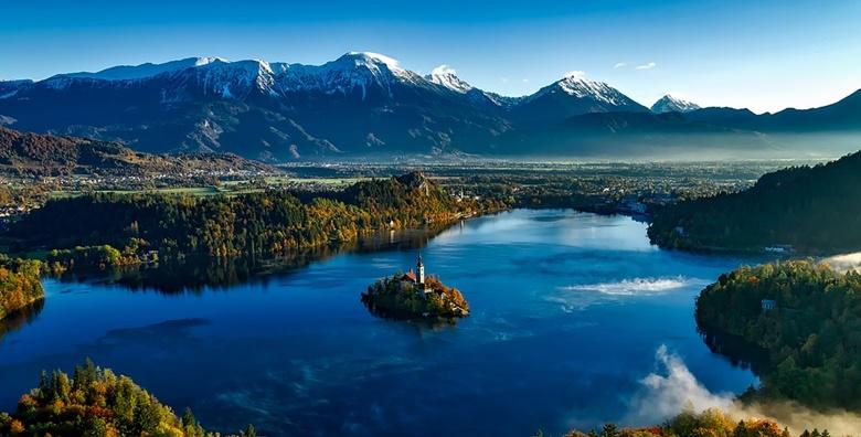 Ponuda dana: BLED Posjetite popularno turističko mjesto susjedne Slovenije i uživajte u prirodnim ljepotama Bledskog jezera i kanjona Vintgar za 150 kn! (Smart TravelID kod: HR-AB-01-070116312)