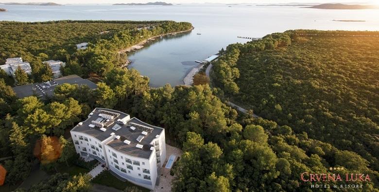 EKSKLUZIVNO Crvena Luka Resort**** - 2 noći s polupansionom i wellnessom za dvoje za 1.167 kn!