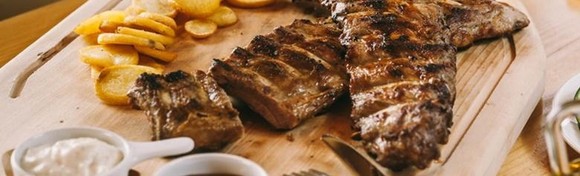 Povedite najdražu osobu i počastite se najslasnijim rebarcima koje ćete ikad probati u Spare Ribs Grillu