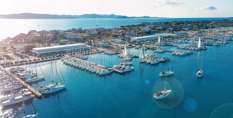 SUKOŠAN – odmorite se u zagrljaju tople mediteranske klime i predivne prirode uz 2 ili 3 noćenja za dvoje + gratis smještaj za 1 dijete do 4 godine u apartmanima 3* od 399 kn!