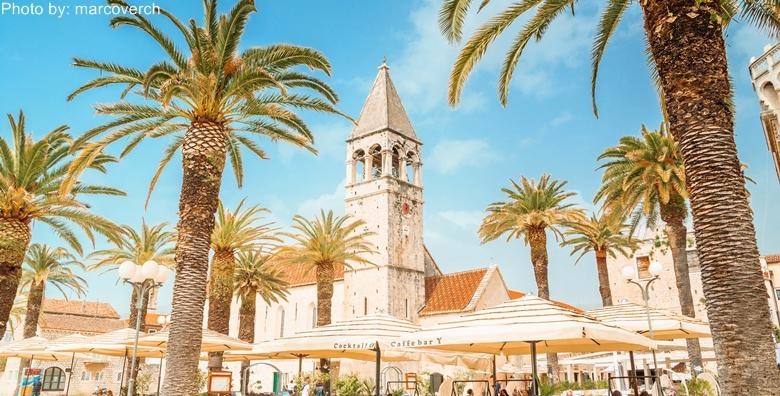Trogir 3* - 2, 3 ili 4 noćenja s doručkom za 2 ili 3 osobe već od 599 kn!