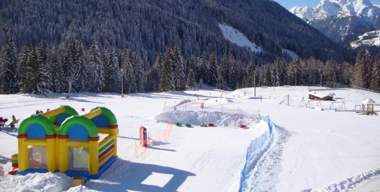 Ponuda dana: Italija - 3 noćenja s doručkom u Hotelu Garni Civetta 3* za 2 osobe, 800 m od skijališta Civetta, najvećeg skijaškog područja u regiji od 1.769 kn! (BTravel d.o.o. ID kod: HR-AB-01-080988210)