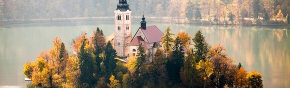 BLED - opustite se na jednom od najpoznatijih jezera uz 3 noćenja s doručkom za 2 osobe i 1 dijete do 6,99 godina u Hotelu Krek 3*