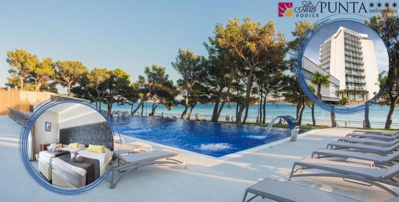 Proljetni obiteljski odmor u Vodicama - 2 noćenja s polupansionom ili all inclusive light uslugom za 2 osobe i do 2 djece u Hotelu Punta 4*