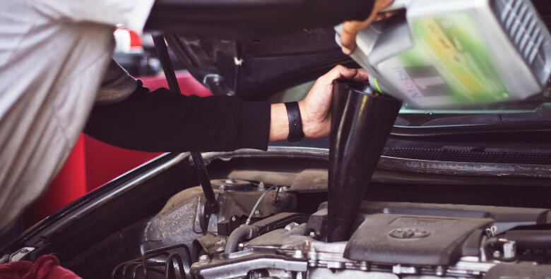 POPUST: 40% - Neka Vaš automobil bude pouzdan za vožnju uz promjenu ulja i filtera ulja u motoru te pregled vozila za tehnički pregled u Autoservisu Safety Car (AC Safety Car)