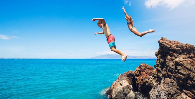 Tisno - 2 noćenja za 2 osobe u Apartmanima Kaina 3* tik do plaže - ŠPICA SEZONE za 619 kn!