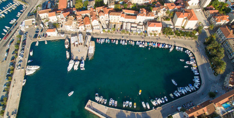 Supetar, Brač - 5 ili 7 noćenja za 2 do 4 osobe u apartmanu 3* od 2.000 kn!