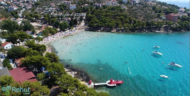 Murter, Uvala Slanica - 2 noćenja za do 6 osoba u Kampu Rehut 3* već od 849 kn!