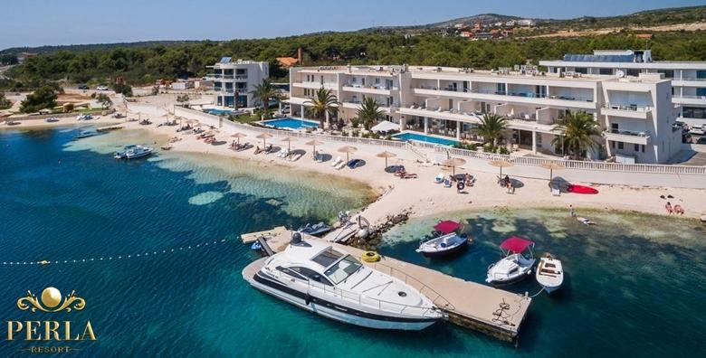 Rogoznica, Resort Perla**** - 1, 2 ili 3 noćenja za 2, doručak i korištenje bazena od 639 kn!