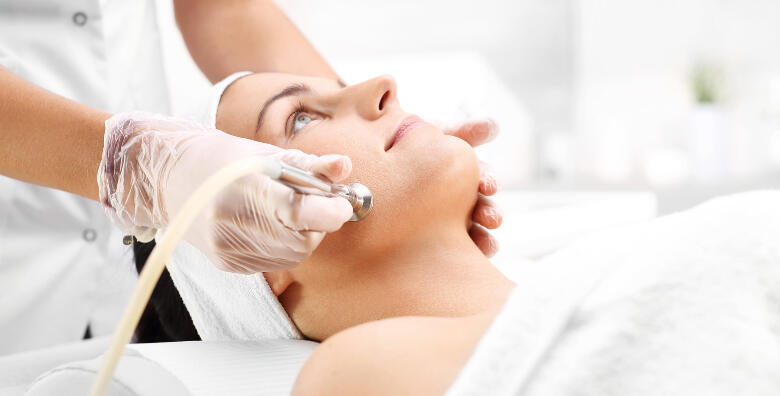 2 dijamantne mikrodermoabrazije uz jedan 3D super lift i gratis piling i masku za 189 kn!