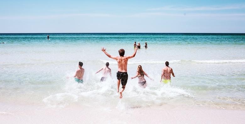 [BIOGRAD NA MORU] Dogovorili smo JOŠ NIŽE CIJENE za savršeno ljetovanje tik do plaže! 5 ili 7 noćenja za dvoje u sobama Marinka 3* blizu centra već od 1.499 kn!