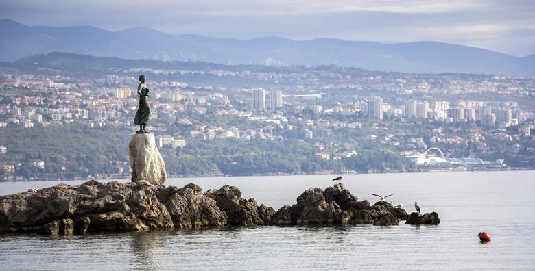 Doživite čarobnu Opatiju u luksuznom Hotelu Paris 4* uz 1 noćenje s polupansionom za dvije osobe za 557 kn!