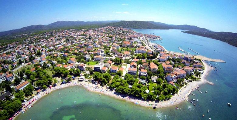 Pirovac, najam Ville 3* blizu plaže