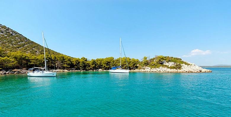 Pašman, Ždrelac - 7 noćenja za četvero u apartmanu 3* samo 50 metara od plaže od 3.108 kn!