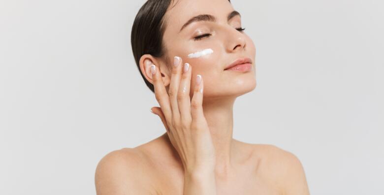 POPUST: 35% - Mezoterapija lica matičnim stanicama i ultrazvučno čišćenje lica - 1 ili 2 tretmana za potpunu regeneraciju kože i svjež izgled (Jean d`Arcel Medical & Beauty Institut)