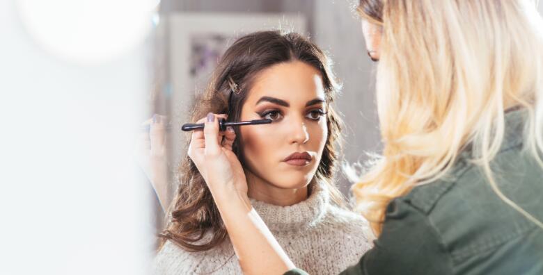 Jednodnevni tečaj šminkanja na kojem možete naučite sve o konturiranju, tehnikama i nanošenju umjetnih trepavica
