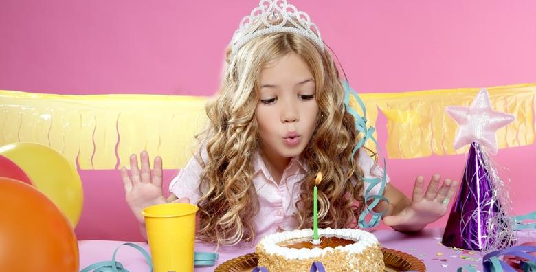 Dječji rođendan – 2 sata lude zabave za 20 djece uz karaoke, pjena party, 3D kućno kino i još mnoštvo raznih zanimljivih sadržaja u rođendaonici Pingo za 699 kn!