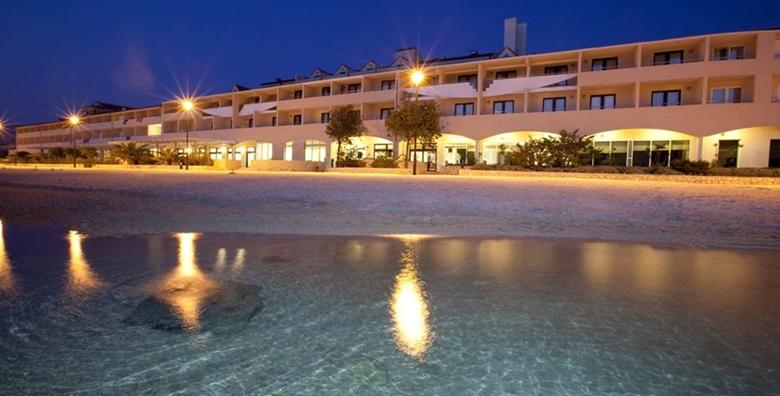 Ponuda dana: Pag - uskršnja oaza odmora u Hotelu Pagus 4*, 2 noćenja s polupansionom za 2 osobe i korištenjem saune na obali Jadranskog mora za 1.249 kn! (Hotel Pagus 4*)