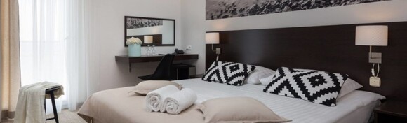 Pred i postsezona u Villi Arausa 4*, Vodice - 2 noćenja s ALL INCLUSIVE LIGHT uslugom za 2 odraslih i 1 dijete do 14,99 g. + GRATIS paket za 1 dijete do 2,99 g.