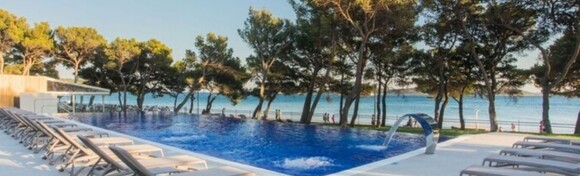 POSEBNA PONUDA! VODICE, Villa Arausana & Antonina 4* - 5 noćenja s polupansionom za 2 odraslih i 1 dijete do 11,99 godina ili 1 dijete starije od 12 godina + gratis paket za 1 dijete do 2,99 godina