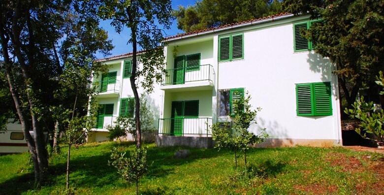 Zaostrog - 3 ili 7 noćenja s polupansionom za dvije osobe u Resortu Dalmacija od 1.029 kn!