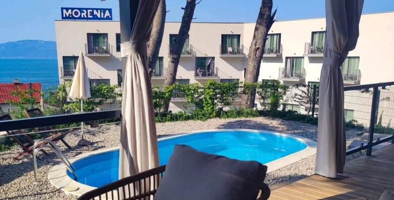 ŠPICA SEZONE, Park Villas by Morenia 4* - 2, 5 ili 7 noćenja za do 4 odraslih i 2 djece do 11,99 godina u Deluxe kamping vili s privatnim bazenom grijanim bazenom