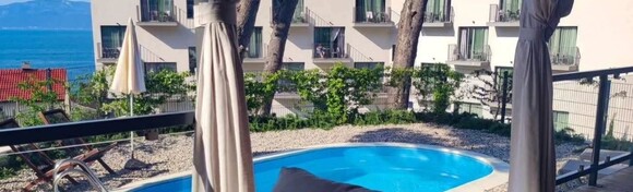 ŠPICA SEZONE, Park Villas by Morenia 4* - 2, 5 ili 7 noćenja za do 4 odraslih i 2 djece do 11,99 godina u Deluxe kamping vili s privatnim bazenom grijanim bazenom