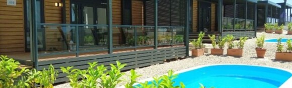Najam Deluxe kamping vile s privatnim bazenom uz 2, 5 ili 7 noćenja za do 4 osobe i 2 djece do 11,99 g. u Park Villas by Morenia 4*
