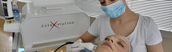 Pomlađivanje lica uz 5u1 vrhunskih tretmana - mikrodermoabrazija, ultrazvuk lica, vakuum masaža s radiofrekvencijom i enzimatski peeling od papaje