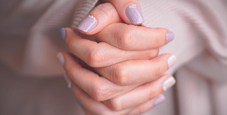 Manikura i dipping u Magnifique Nails Salon & Spa za samo 99 kn!
