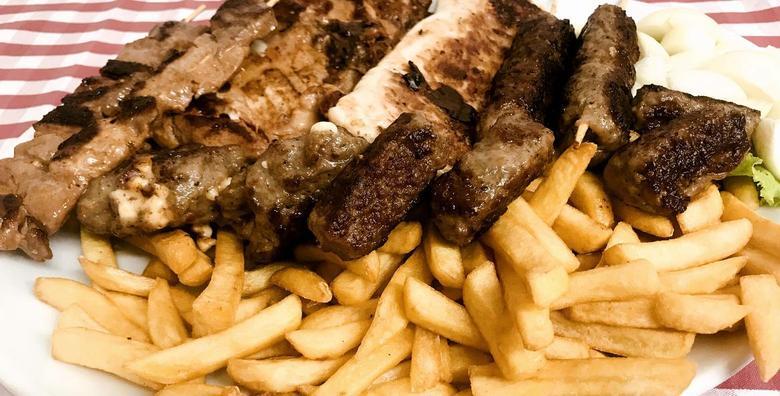 MARINERO GRILL - uživajte u bogatoj i slasnoj roštilj plati za 2 osobe na terasi kultnog restorana u Prečkom za samo 79 kn!