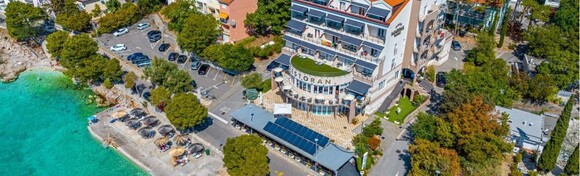 Hotel Marina 4*, Selce - 2, 3, 5 ili 7 noćenja s doručkom za 2 osobe + gratis paket za 1 dijete do 5,99 godina uz korištenje unutarnjeg bazena i fitnessa