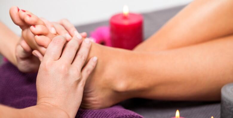 RUSKA PEDIKURA - uklonite zadebljanu kožu uz tretman za njegovana stopala i uživajte u masaži stopala sa posebnom aroma svijećom i voskom u Beauty studiju A.R.T. za 139 kn!