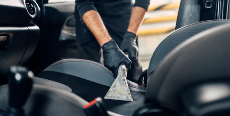 POPUST: 34% - Neka vaš automobil zasja uz kemijsko dubinsko čišćenje unutrašnjosti u Autopraonici Trnje + GRATIS dezinfekcija ozonom (Autopraonica Trnje)