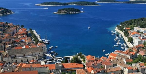 Hvar 3ili7d/dvoje -50%