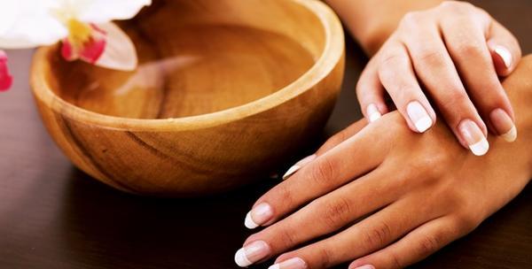 Soak off, manikura, peeling ruku i njega