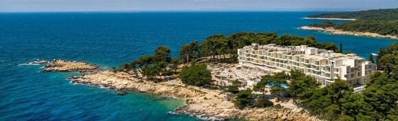 POSEBNA PONUDA! Valamar Carolina Hotel 4*, Rab - 2 noćenja s polupansionom za 2 osobe uz korištenje vanjskih infinity i relax bazena te fitness zone