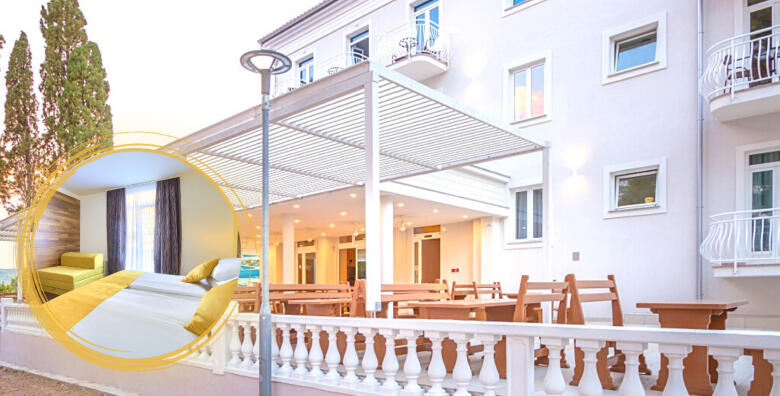 KRK - obiteljski odmor uz 2 noćenja s doručkom za dvoje + gratis paket za 1 dijete do 7,99 godina u Hotelu Bor 3* u samoj blizini mora