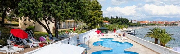 Hotel Val 3* pored Trogira - 3, 5 ili 7 noćenja s doručkom za 2 odraslih i 2 djece uz korištenje vanjskog bazena