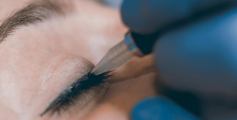 Eyeliner obični -48%