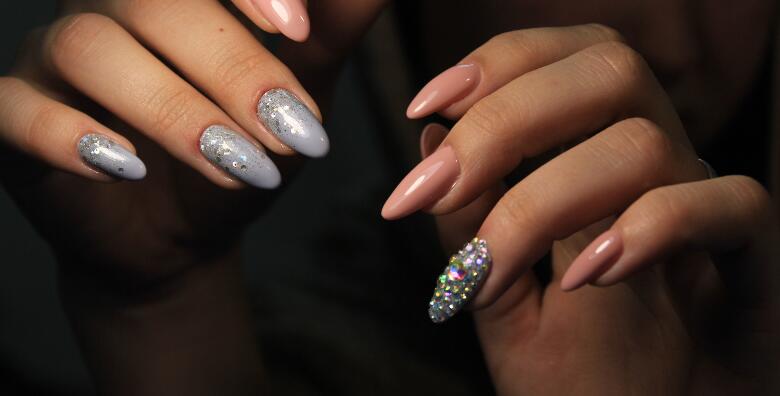 Ponuda dana: Ugradnja noktiju gelom - ne gubite previše vremena na uređivanje noktiju i odaberite gel nokte u S, M ili L veličini u MBeauty salonu (Salon Mbeauty)