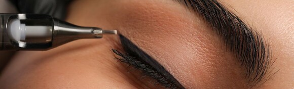 Trajna šminka na očima - svakodnevno zavodljiv izgled uz klasični eyeliner, s efektom sjenčanja ili linijom uz trepavice uz nagrađivanu majstoricu šminke s 12 godina iskustva