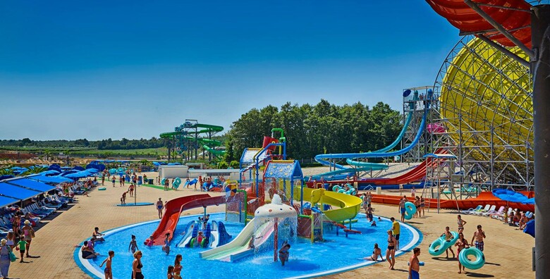 Aquacolors Poreč – posjetite najveći adrenalinski vodeni park na ...