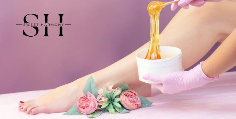 Uklanjanje dlačica šećernom pastom – osim što uklanja dlačice, djeluje i kao blagi piling, ostavljajući kožu mekom i glatkom u Salonu Sweet Harmony