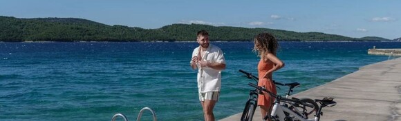 ŠIBENIK, Amadria Park Camping 4* - 3 noćenja za 2 osobe i 2 djece do 11,99 godina u apartmanima