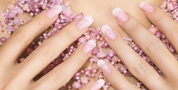 Geliranje i nail art svih noktiju na rukama