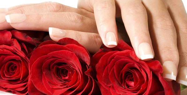 Ugradnja umjetnih noktiju, masaža ruku i nail art